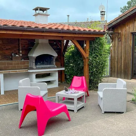 Сasa de vacaciones La Maison Des Glycines *