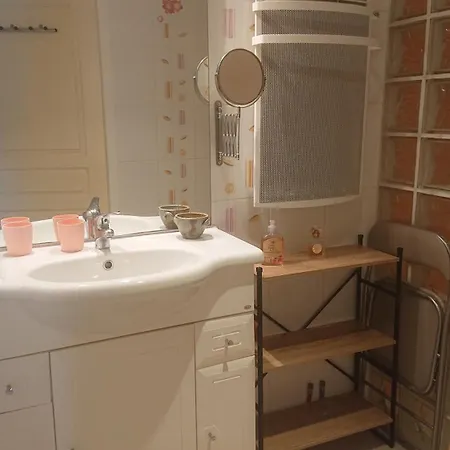 Сasa de vacaciones La Maison Des Glycines