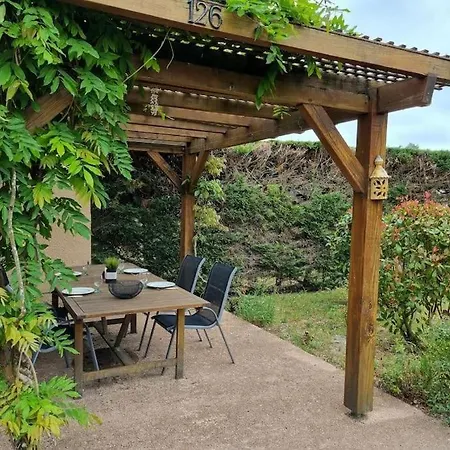 Holiday home La Maison Des Glycines *