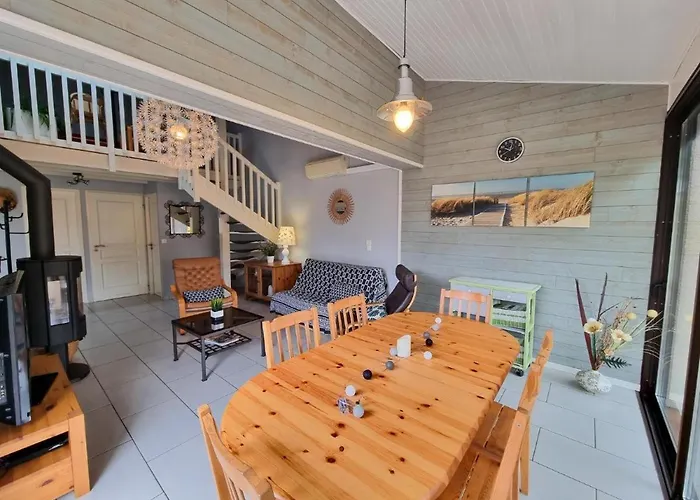 La Maison Des Glycines Дом отдыха Onesse-et-Laharie